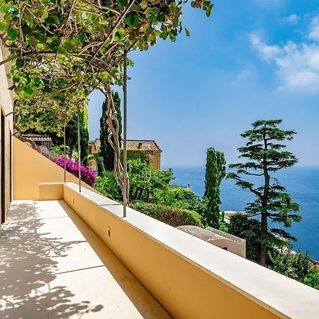 Lavish 3Br Cliffside Villa With Majestic Sea Views In Central Positano