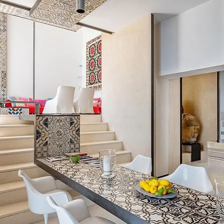 Villa Lavish 3Br Cliffside Villa With Majestic Sea Views In Central Positano